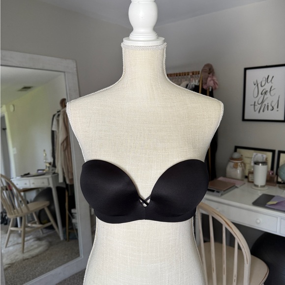• Victoria's Secret • Very Sexy Bombshell Add-2-Cups Push-Up Strapless Bra - Picture 6 of 15